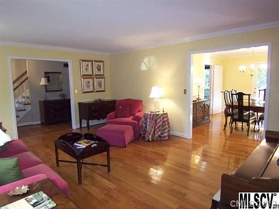 4th image of 5626 Langley Cres