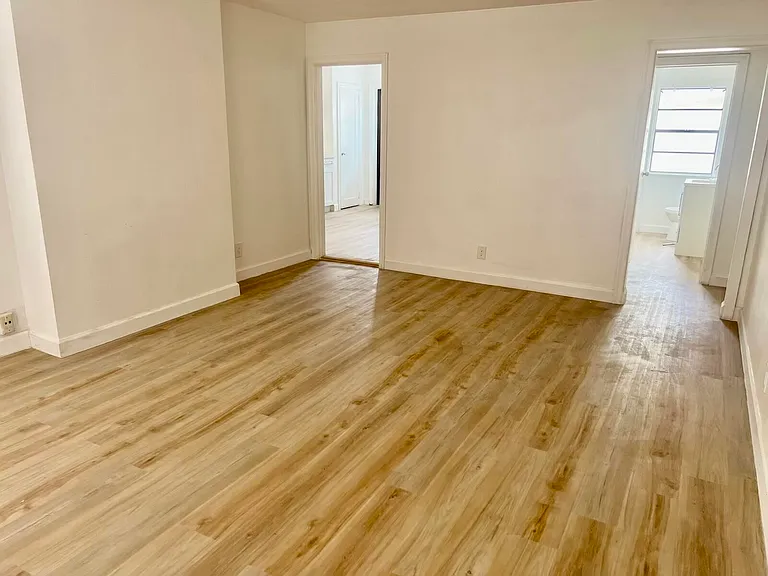443 Wilder St — Photo 11
