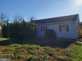 4760 Walters Hatchery Rd, Spring Grove, PA 17362