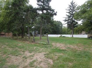 1914 Coolidge Ave, Ave, NJ 08835
