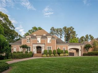 3013 Kings Manor Dr, Matthews, NC 28104