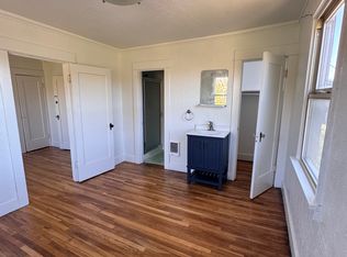 12 Oak St, Hood River, OR 97031