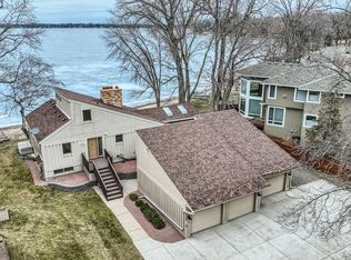 739 Larson Ln, Shoreview, MN 55126