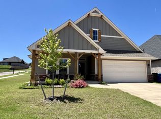 2301 Preserve Edge Dr, Edmond, OK 73034