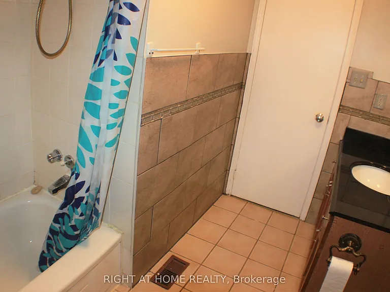 7 Porritt St #A — Photo 20