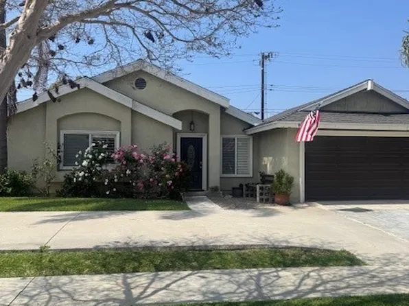 20031 Shorewood Cir, Huntington Beach, CA 92646