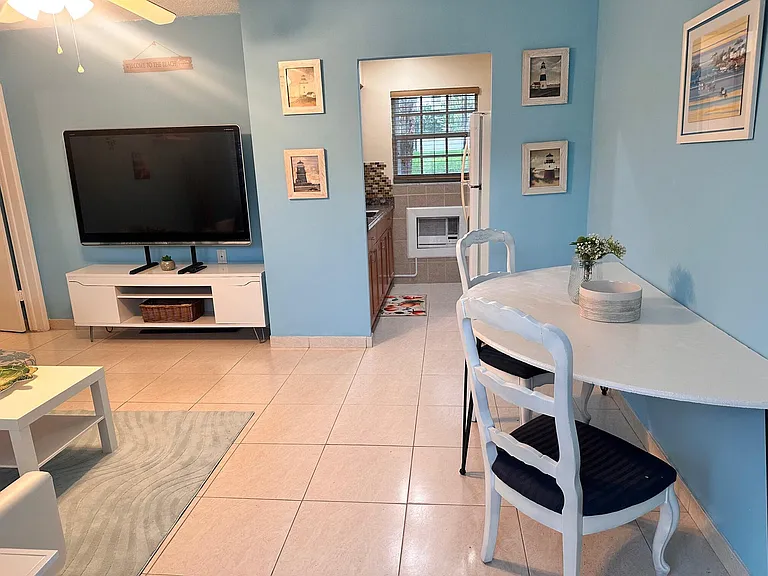 3240 NE 16th St #7 — Photo 5