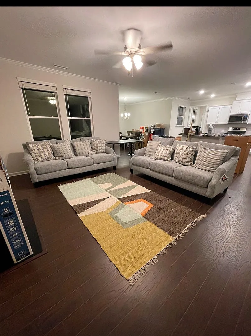 Room in 4 Bedroom at Moonbeam Dr — Photo 3