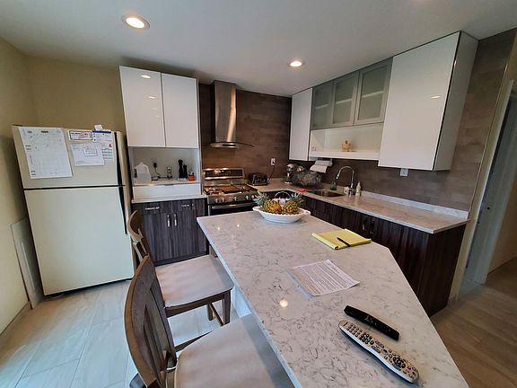 2nd image of 103 Floral Ave