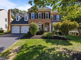 7809 Valleyfield Dr, Springfield, VA 22153