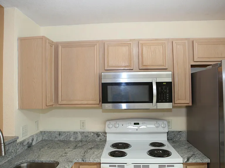 7305 Maplewood Dr — Photo 87