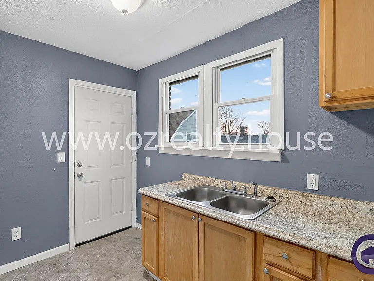 416 Maumee Ave #D — Photo 7