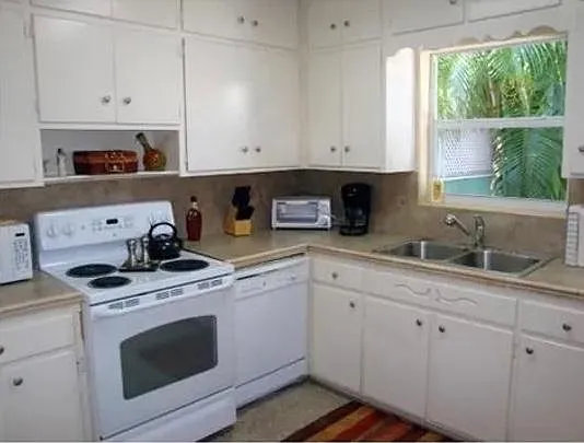 Cottage kitchen