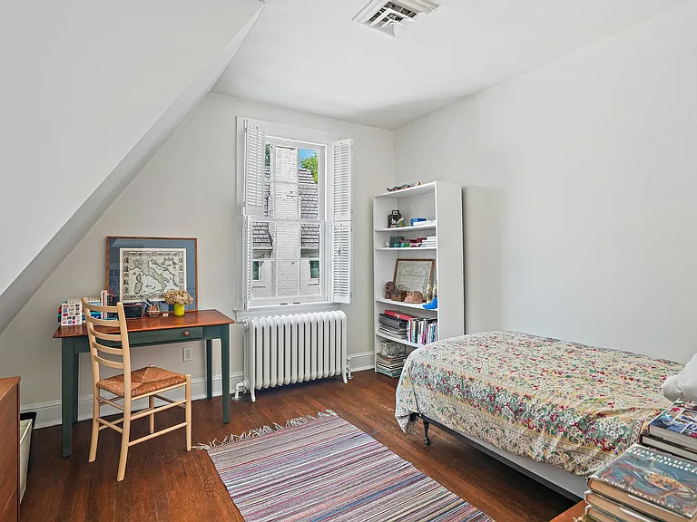 3612 Albemarle St NW — Photo 22