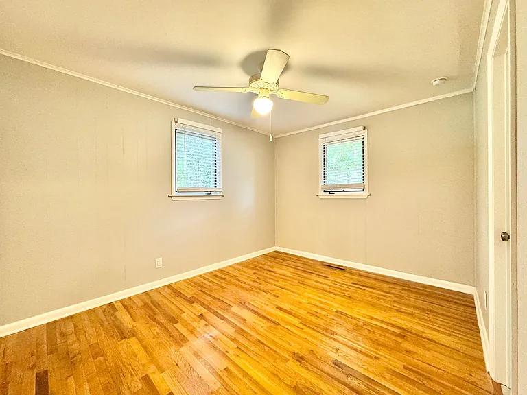 1600 Piper Pl — Photo 14