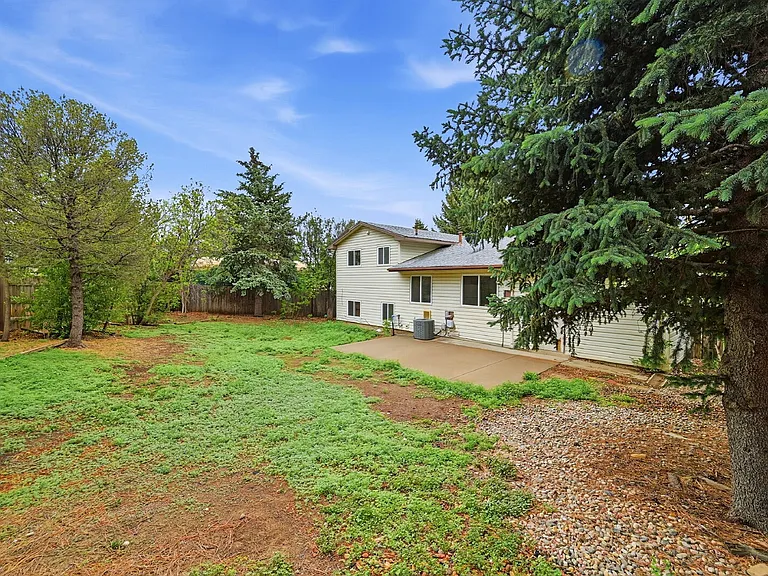 4935 Montebello Dr — Photo 22