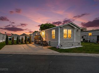 485 Tamarack Ave, Hobart, IN 46342