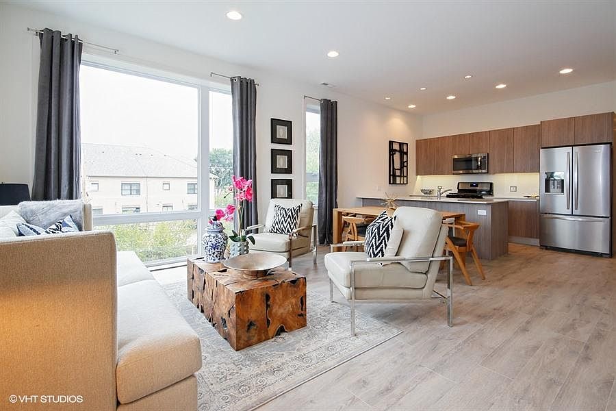 1st image of 4112 N Narragansett Ave Unit 303