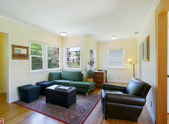 4th image of 2546 Coolidge Ave