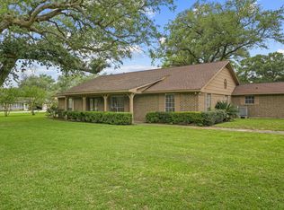 1655 E South St, Alvin, TX 77511