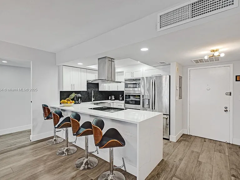 600 Three Islands Blvd — Photo 9