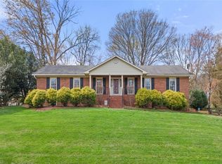 1394 Turkey Hill Rd, Winston Salem, NC 27106