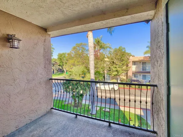 155 Avenida Descanso Unit 204, Oceanside, CA 92057