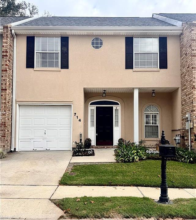 1st image of 714 Pecan Grove Ln
