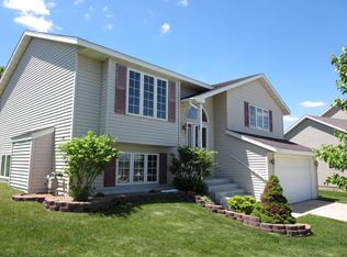 5209 Pinehurst Ln NW, Rochester, MN 55901