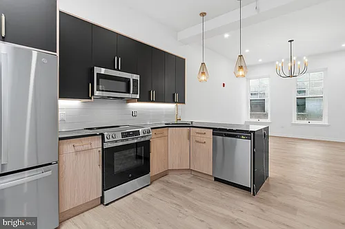 203 S 13th St #4B Photo 1