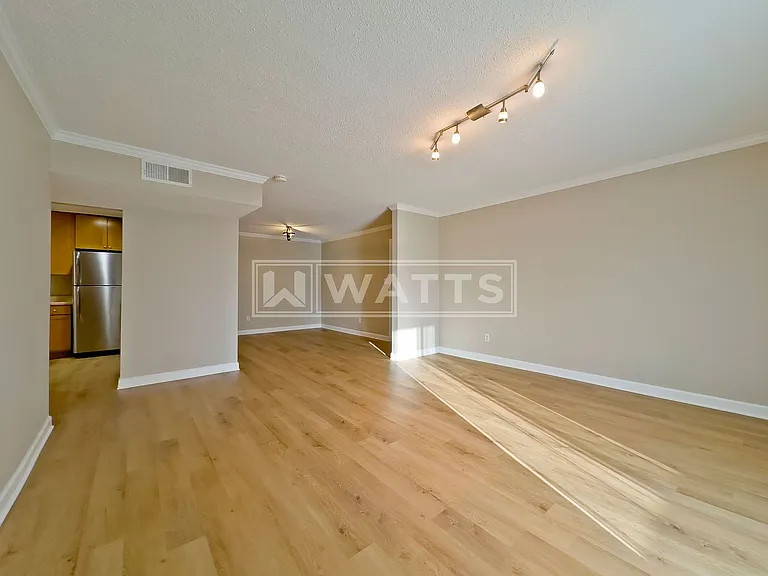 1202 Woodland Vlg #1202 — Photo 6