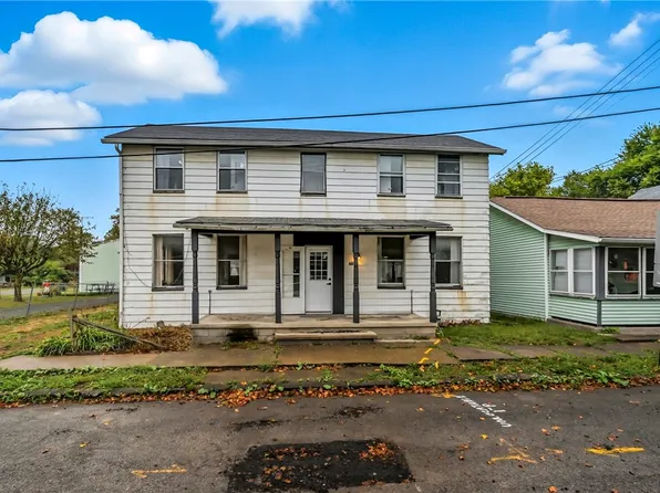 607 Washington Ave, New Galilee, PA 16141
