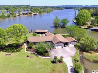 5240 Whorton Bend Rd, Gadsden, AL 35901