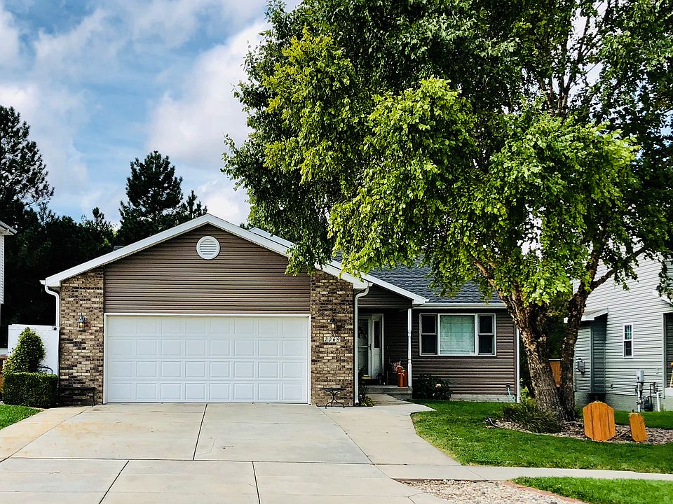 1st image of 2069 Cynthia Ln