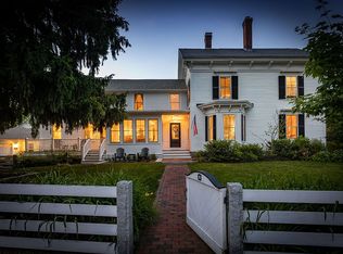 83 Court St, Exeter, NH 03833