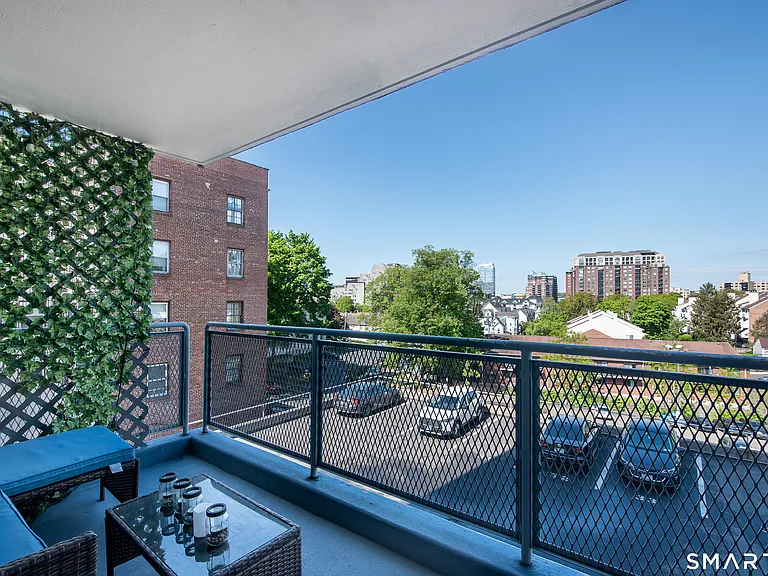 30 Glenbrook Rd #2E — Photo 7