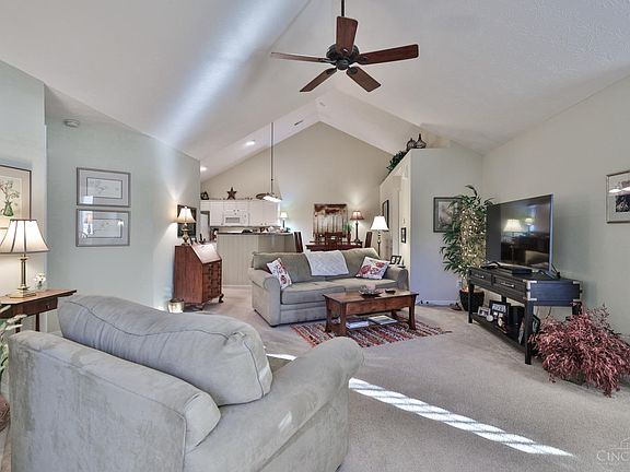 5th image of 302 Saint Andrews Cir