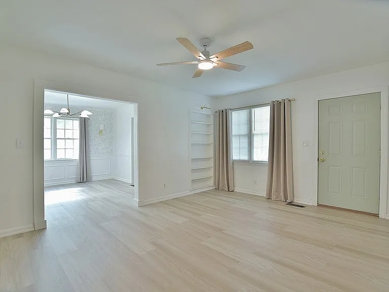 4201 Forrest Rd — Photo 4