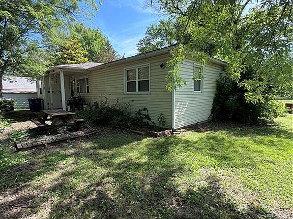 3rd image of 1506 S Ashby Ave