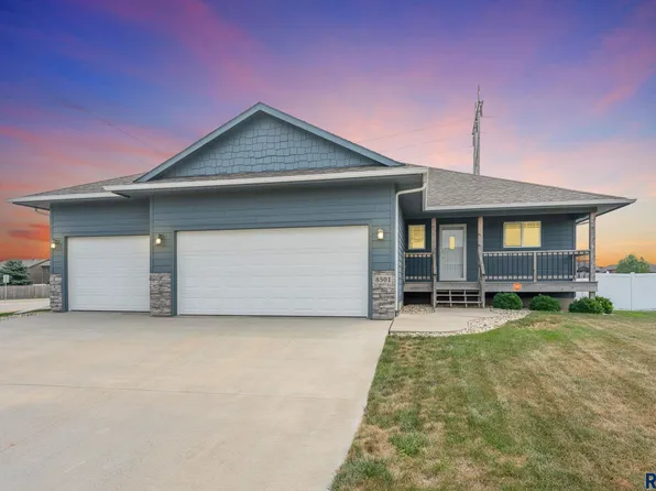8501 W Stoney Creek St, Sioux Falls, SD 57106