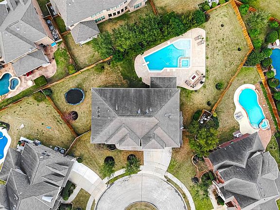 2nd image of 9810 Poppys Point Ct