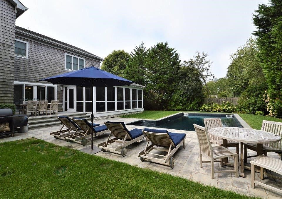 1st image of 4 Bayview Dr