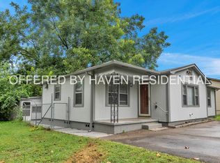 817 Meadow Dr NW, Huntsville, AL 35816
