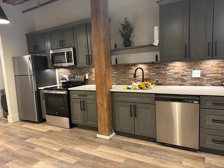 54 Union St #102 — Photo 3