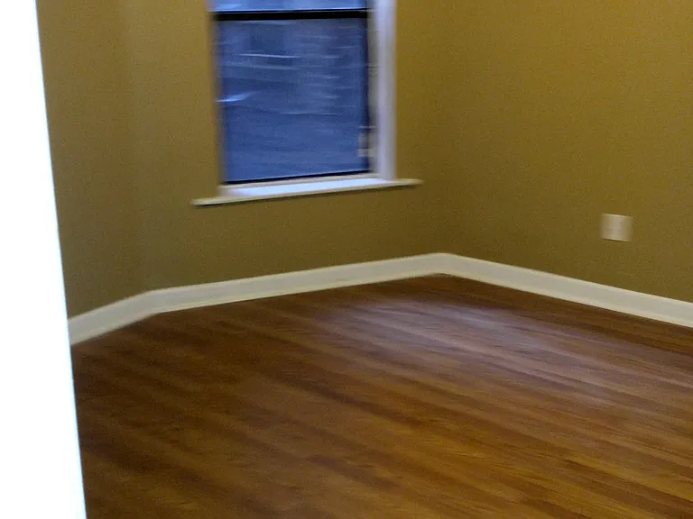 4749 S Langley Ave #2 — Photo 6