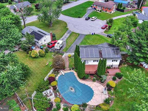 5th image of 1502 Meadow Ct