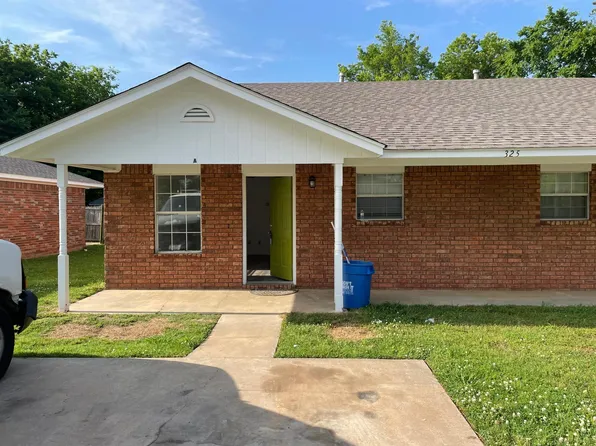 323 E Dorcus St #B, Roland, OK 74954