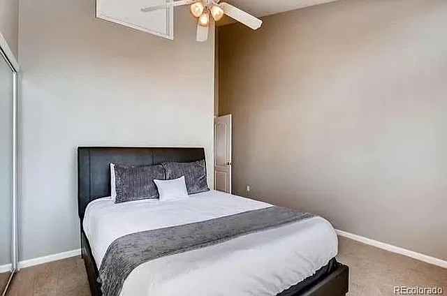 2 bed, 2.5 bath, 1205 sqft, $2,200 — Photo 3