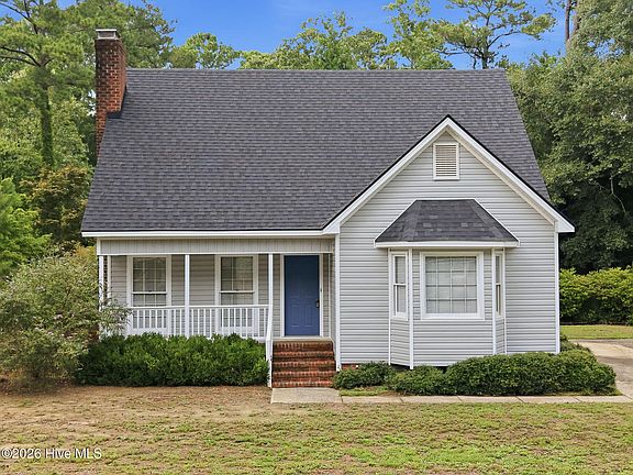 2nd image of 1515 Hollybriar Lane