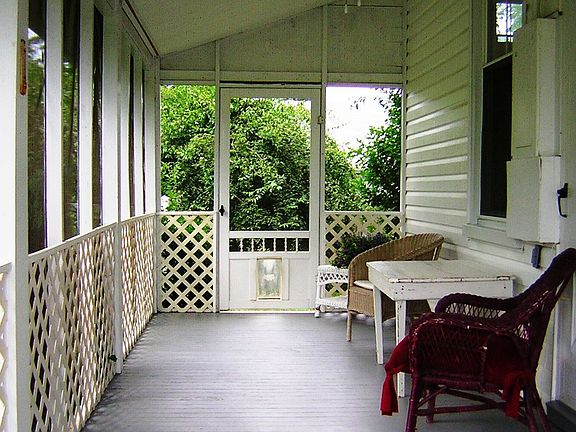 Rear sun porch